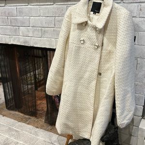 Gorgeous white “evening coat”